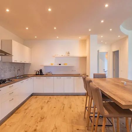 Apartment Michelangelo By Interhome *